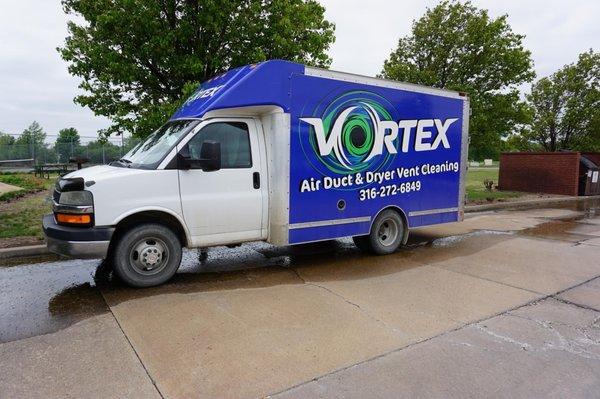 Air Duct cleaning truck