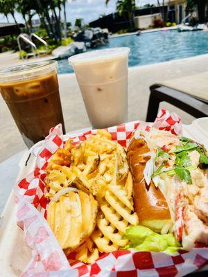 Lobster roll with waffle fries