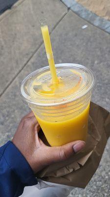 Mango smoothie