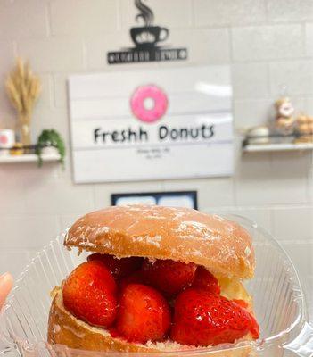 The strawberry donuts is available now every weekend!!