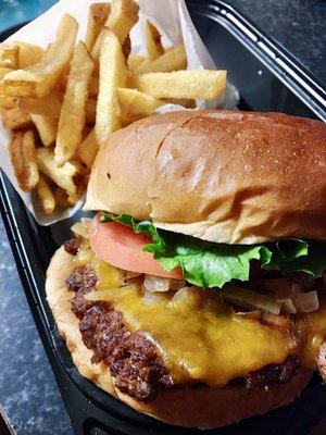 Single Grassfed Beef Cheeseburger & Fries