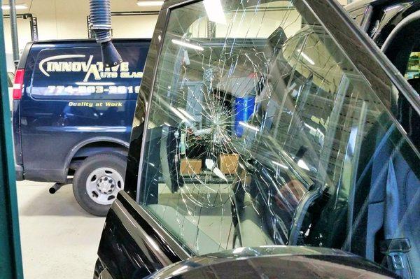 '16 Range Rover - Laminated Door Glass Replacement