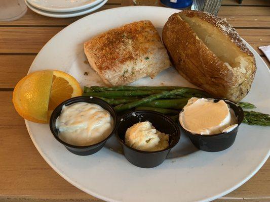 Maui Maui, asparagus, baked potato