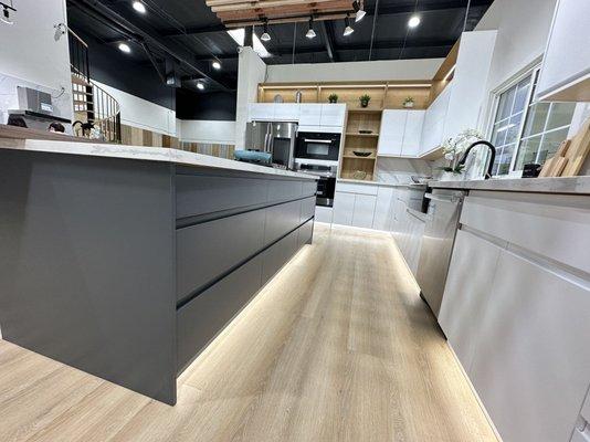 Finger-pull Frameless Matte Lacquered Kitchen cabinets