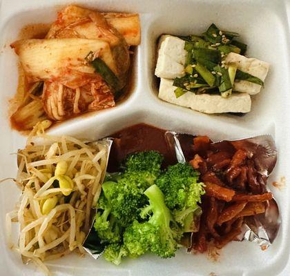 Seasonal Side Dishes (banchan) 8/14/23!