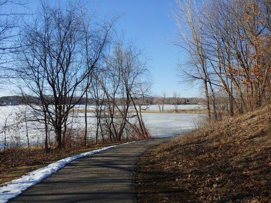 Lakefront Park