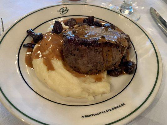 8oz Classic Filet Mignon w/Bourbon Pepper Sauce