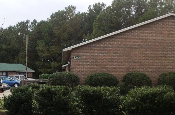 Nice green landscaping and curb appeal