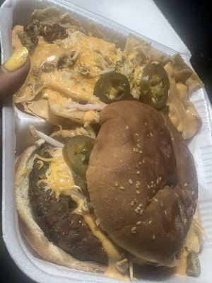 Turkey Cheese Burger w/nachos, wish I had one now...