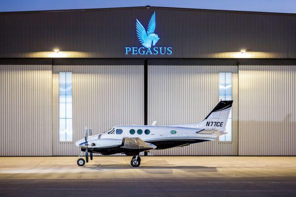 KING Air E90 N77CEThis cabin will accommodate up to six passengers and has club seating for four passengers.