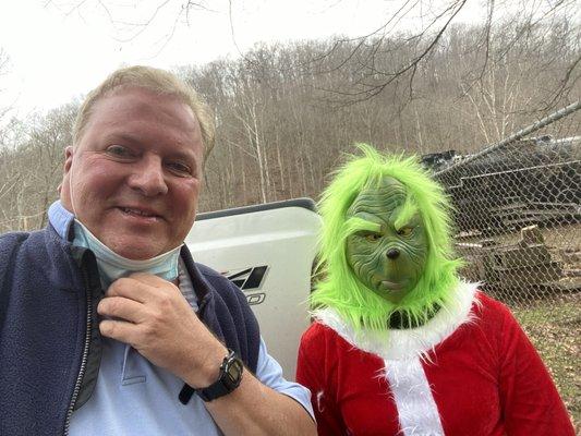 The Grinch is here fir stolen Christmas pics!!!