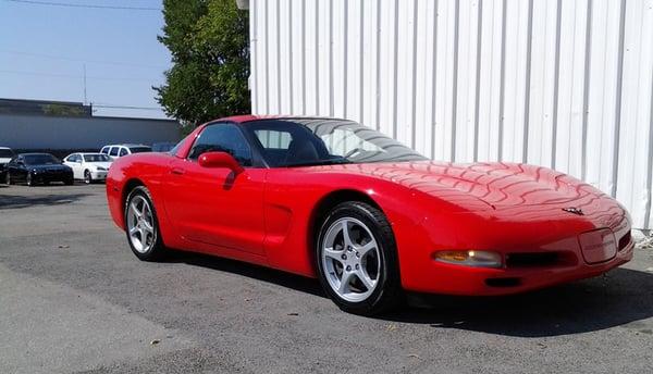 Red Vette front