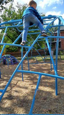 A fun place to climb #chase&ferguschildrenspark #northside #weekendfun #familyfun @yelpcincy