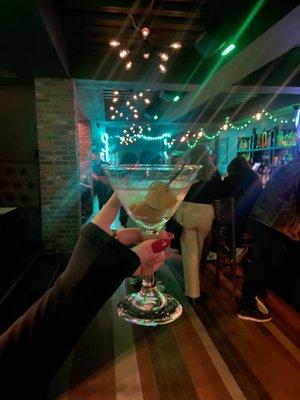 Dirty vodka martini