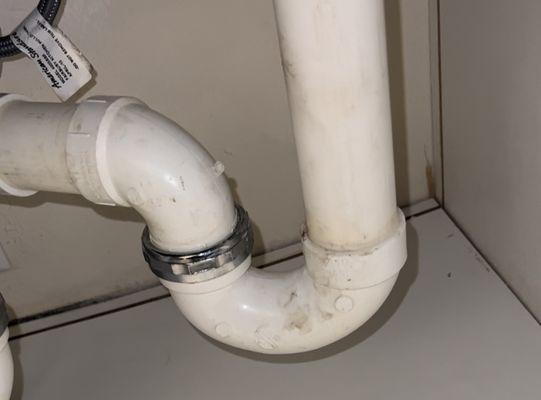 Kitchen sink trap repair