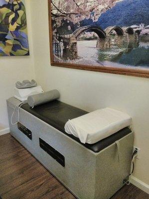 Mechanical Traction/Massage Table