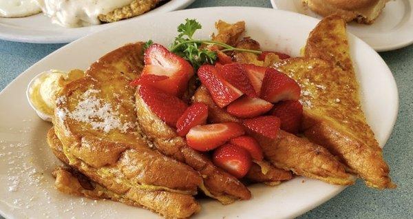 French Toast with Fresh Strawberries