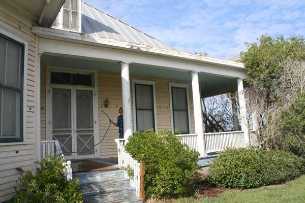 1870's 2-Story Victorian Ranch House, Before