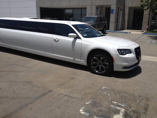 2016 Brand New Chrysler Limousine. www.allclasslimousine.com Email:info@allclasslimousine.com Toll Free # 1-877-228-5466