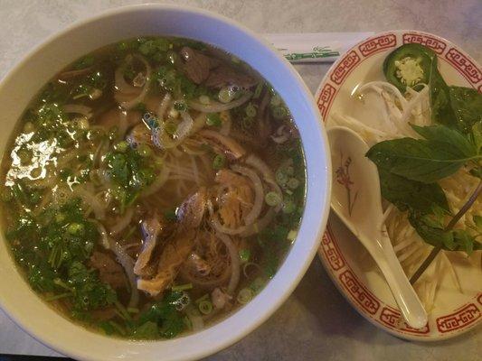 Beef Pho w/ flank ($9)