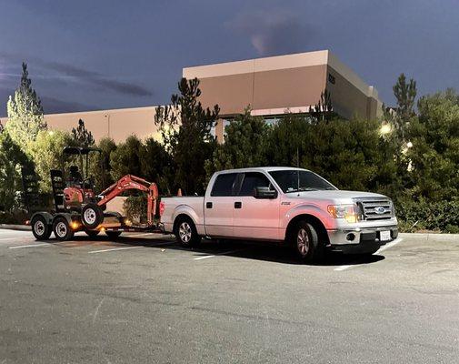 1/2ton pickup w/ mini Excavator