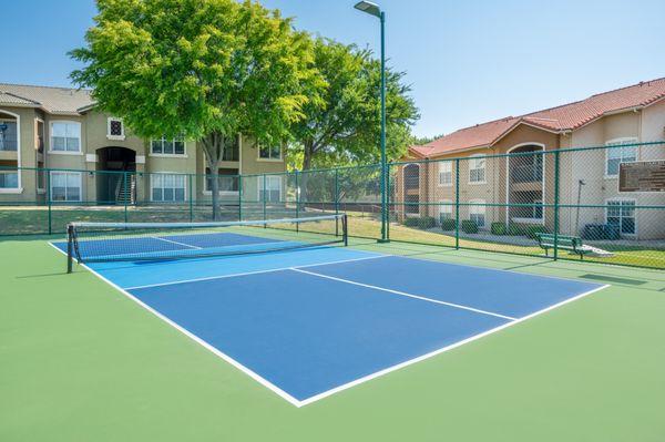 Pickleball court at Estates on Frankford