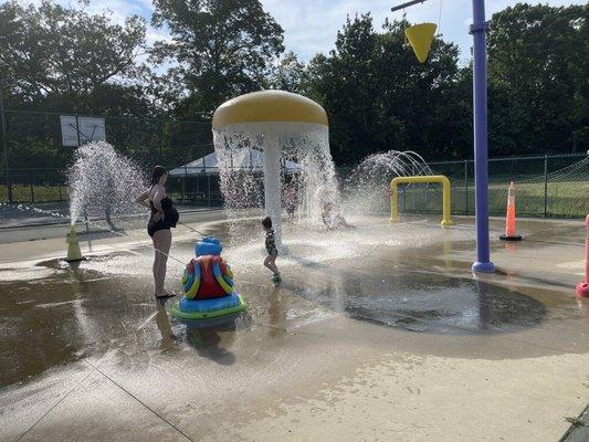 Splash pad for Toddler.