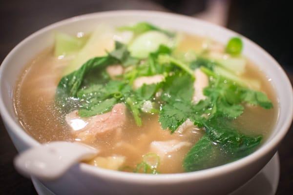 pickled cabbage with pork noodle soup (雪菜肉絲麵)