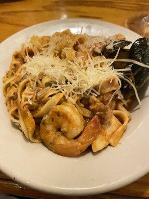 Seafood Marinara - very good!