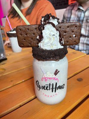 Cookies n cream in the SweetHaus jar ($1 extra)