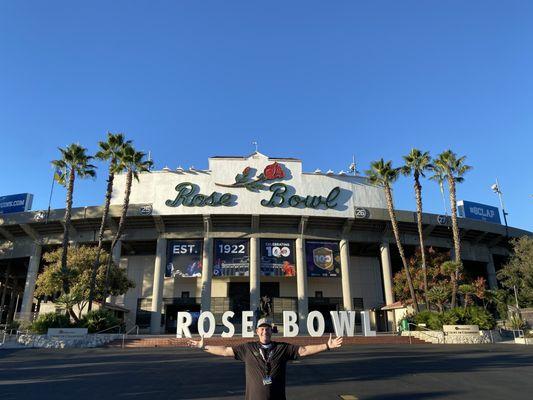 Rose Bowl tour guide!