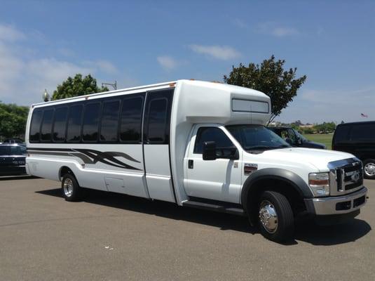 mini-Coach for weddings