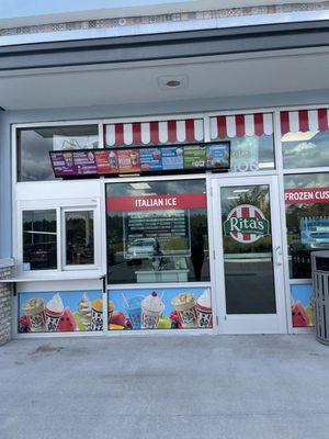 Rita's located next to rivertown publix