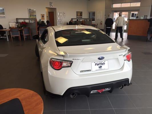 2015 Subaru BRZ series blue white rear farrish Subaru floor model 1600 miles supposedly