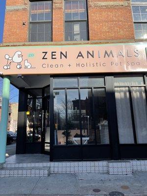 My go to spot for my Chihuahua Zen Animals Malcolm X and Hancock. Bedford Stuyvesant.