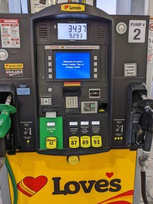 Pump 2 interface. There are 16 pumps at this gas station.