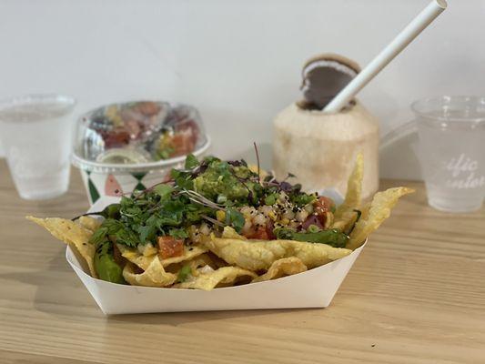 Poke nachos and OVER THE RAINBOW BOWL