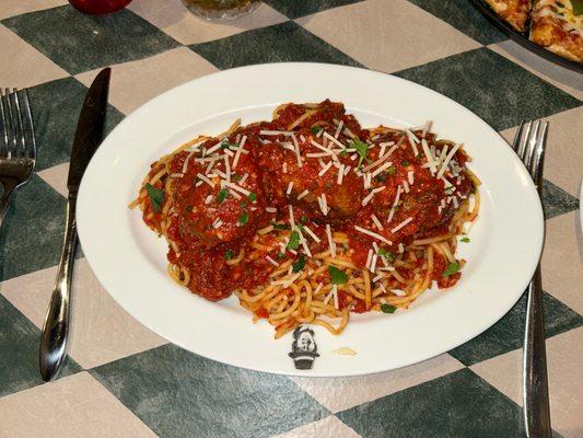 Spaghetti and meatballs, talk about meatballs!