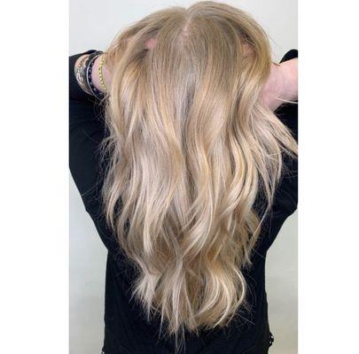 Iridescent blonde tones