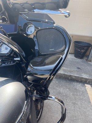 Rockford Fosgate installed on  21 Harley Road Glide.