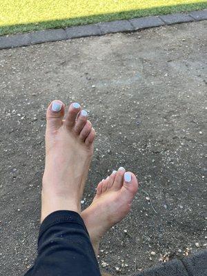 Toe nails