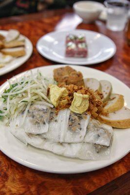 Banh cuon Nhân Thịt