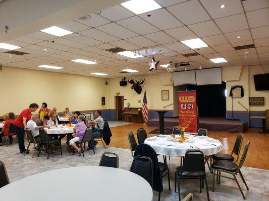 A Wa Sung general meeting inside the lodge.