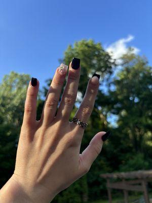 Full set of acrylic nails w flower design and French manicure