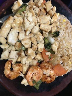 My wife got the chicken and shrimp combo. It was a lot of food and she said it was fantastic. The entrees are always hot and fresh here.