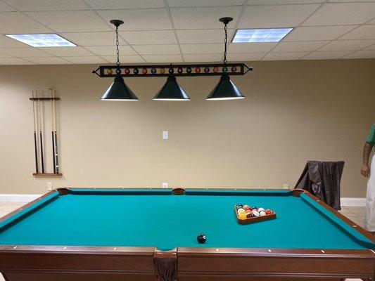 Pool table lighting