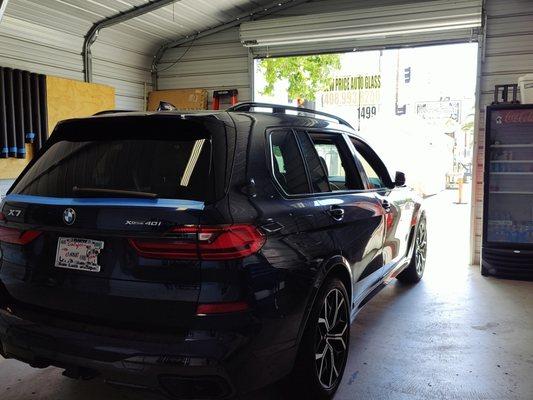 2020 BMW X7  Back glass Replacement Please call us at 408-993-8200.