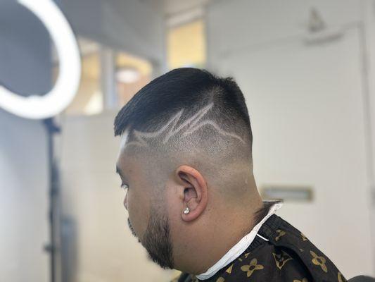 Skin fade with design