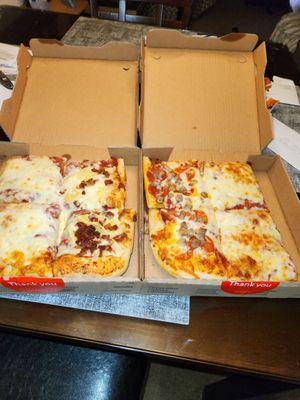 Two toppingless pizzas