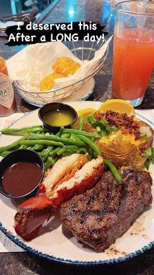 I'm here on Wednesday for their Daily special, Wednesday is SURF & TURF for $20